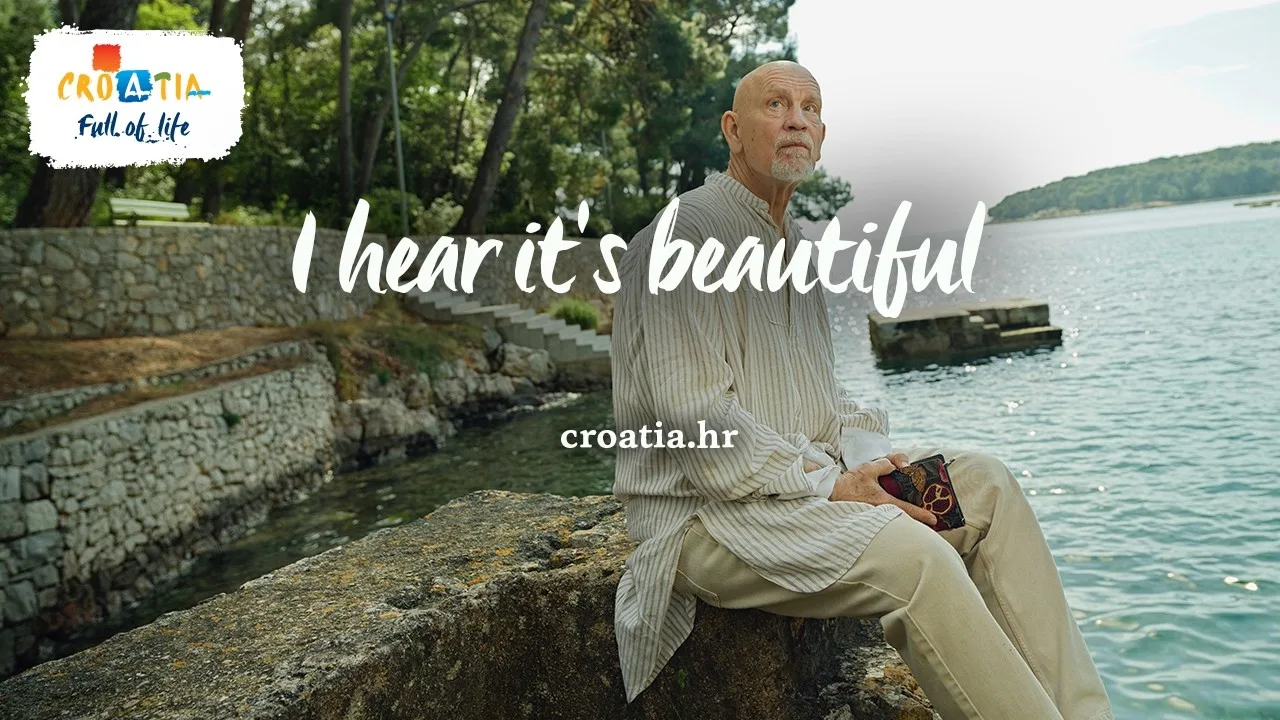 John Malkovich snimio turistički spot za Hrvatsku: što fotografi mogu naučiti iz produkcije "I Hear It's Beautiful"